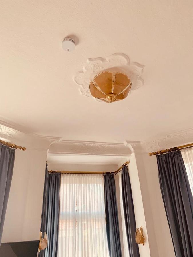 Hotel Alt-Emder Buergerhaus Emden Esterno foto