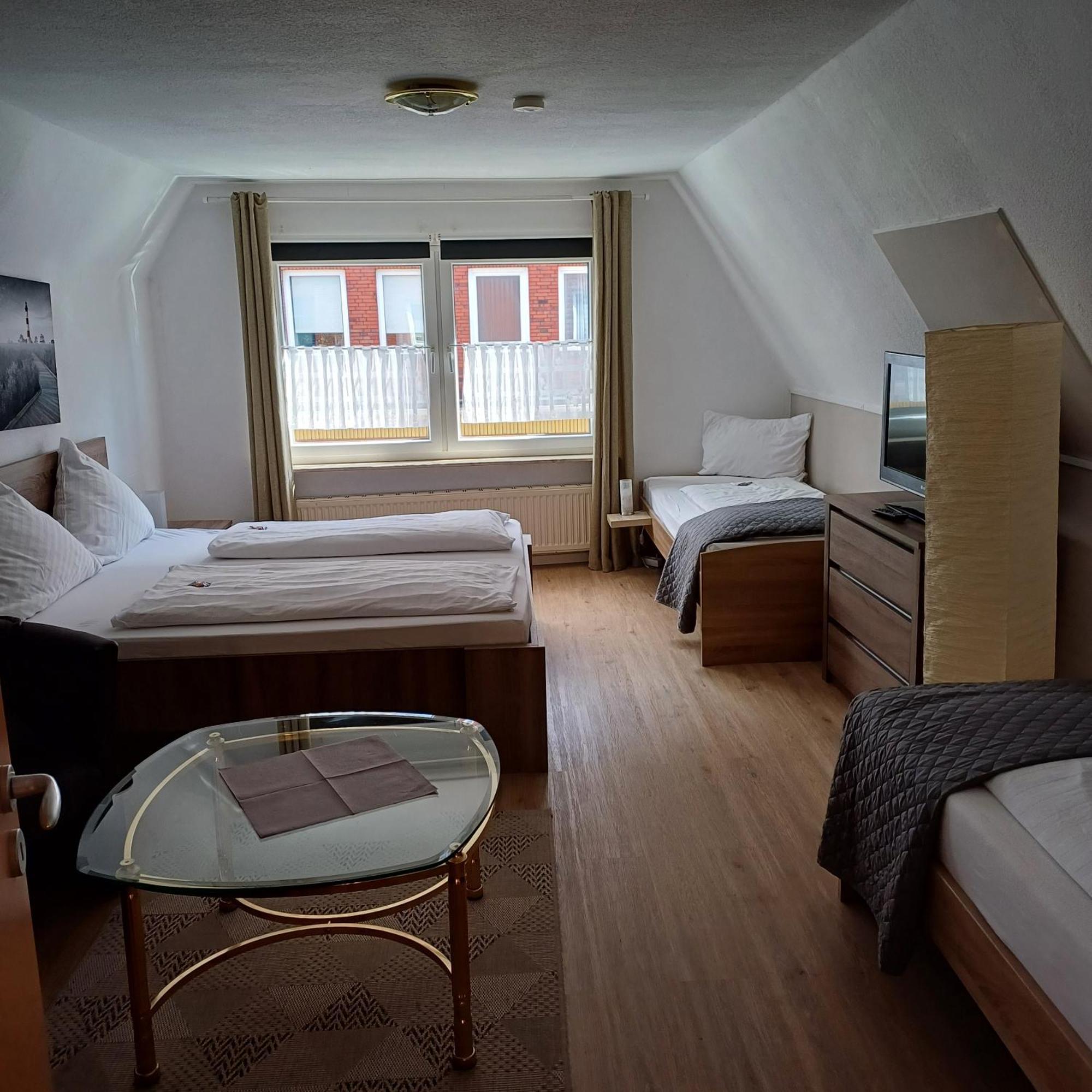 Hotel Alt-Emder Buergerhaus Emden Esterno foto