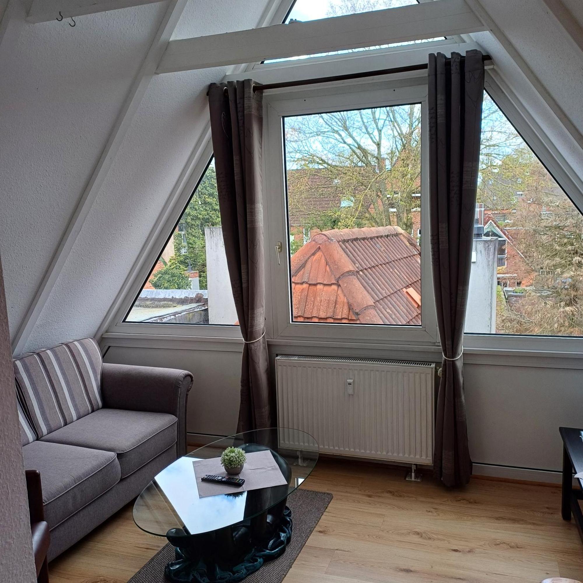 Hotel Alt-Emder Buergerhaus Emden Esterno foto